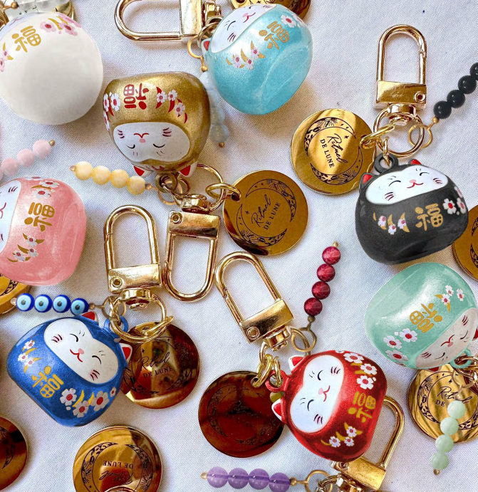 Porte clés MANEKI NEKO - Couleurs au choix