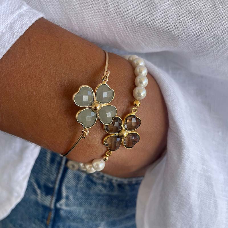 Bracelet trèfle sur perles d’eau douce